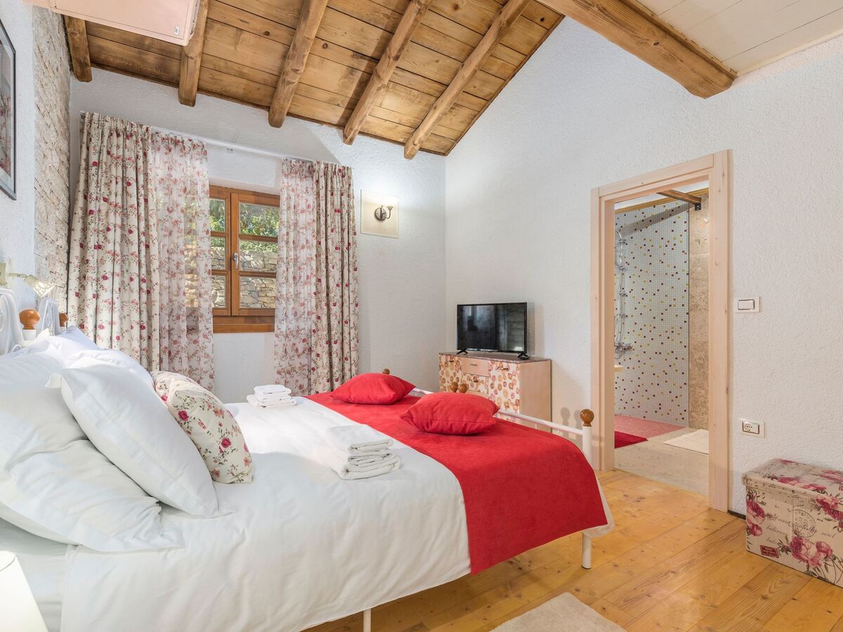 Villa Lipica – Maison 6 chambres, piscine et jacuzzi - Photo 33