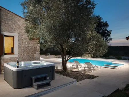 Maison avec piscine privée chauffée près de Pazin, Istrie : photo 29