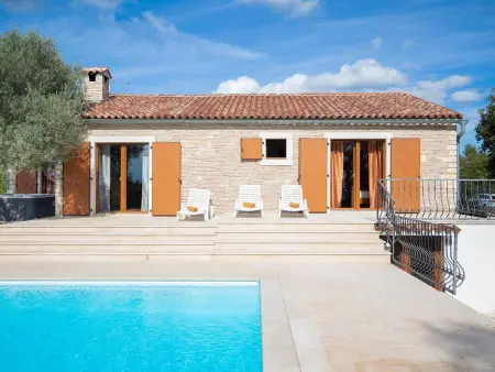 Maison avec piscine privée chauffée près de Pazin, Istrie : photo 41