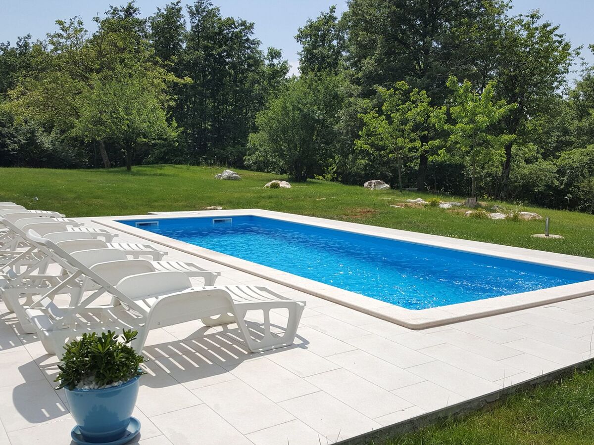 Maison en pierre d'Istrie avec piscine et grand jardin - Photo 2