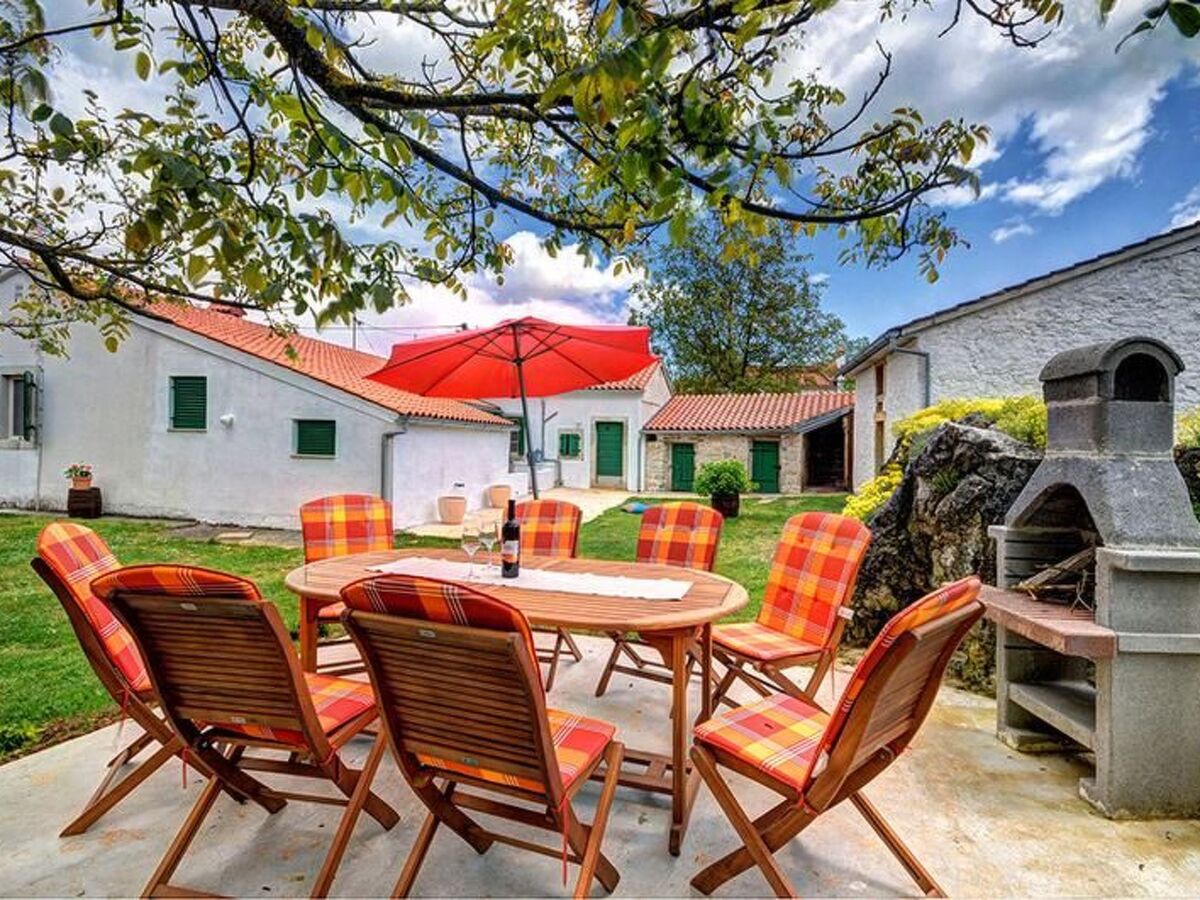 Maison en pierre d'Istrie avec piscine et grand jardin - Photo 9