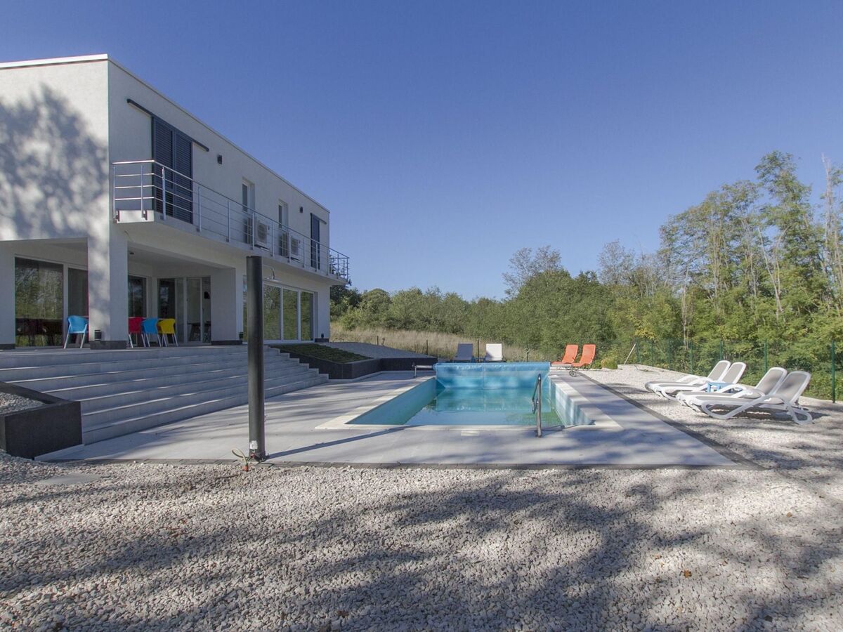 Villa moderne 4 chambres avec piscine privée à Pićan - Photo 2
