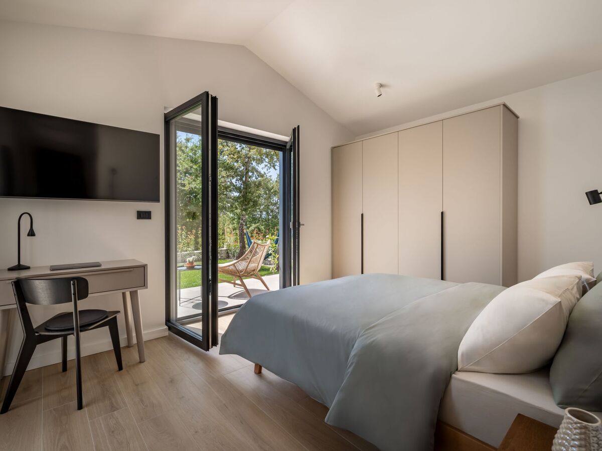 Villa Nux : maison neuve avec piscine chauffée - Photo 4
