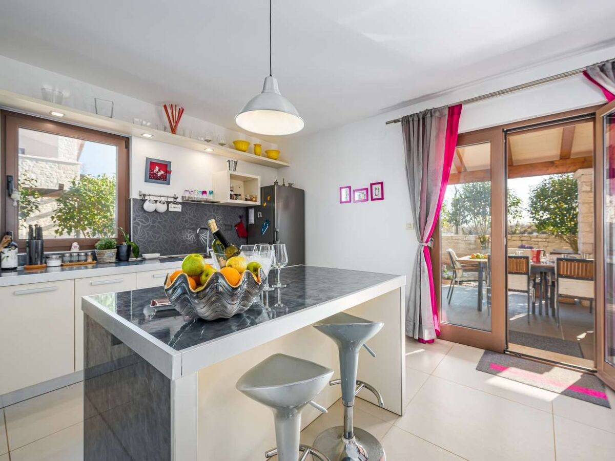 Villa Crystal à Fabci : maison 2 ch. avec piscine privée - Photo 15