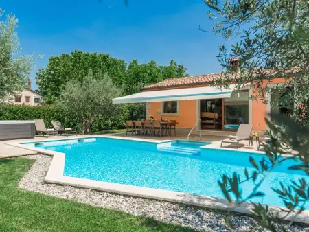 Villa Ulika - Maison 5 chambres, piscine et jacuzzi : photo 3