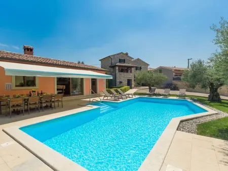 Villa Ulika - Maison 5 chambres, piscine et jacuzzi : photo 9