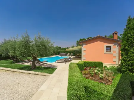 Villa Ulika - Maison 5 chambres, piscine et jacuzzi : photo 11