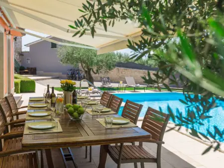 Villa Ulika - Maison 5 chambres, piscine et jacuzzi : photo 12
