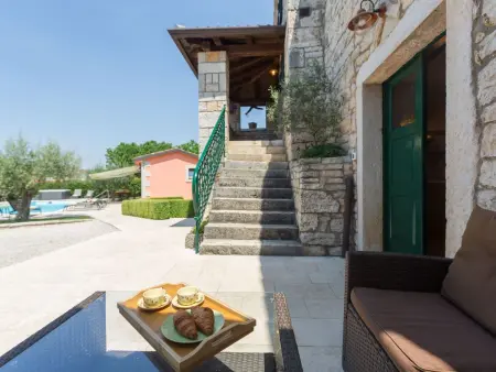 Villa Ulika - Maison 5 chambres, piscine et jacuzzi : photo 17