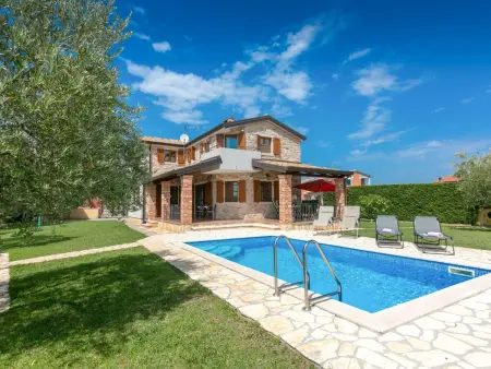 Villa Shirin – Maison 8 personnes avec piscine privée