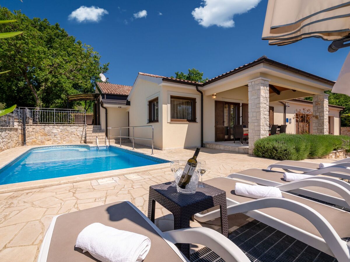 Villa Poletti : maison 6 pers. avec piscine à Fabci - Photo 10