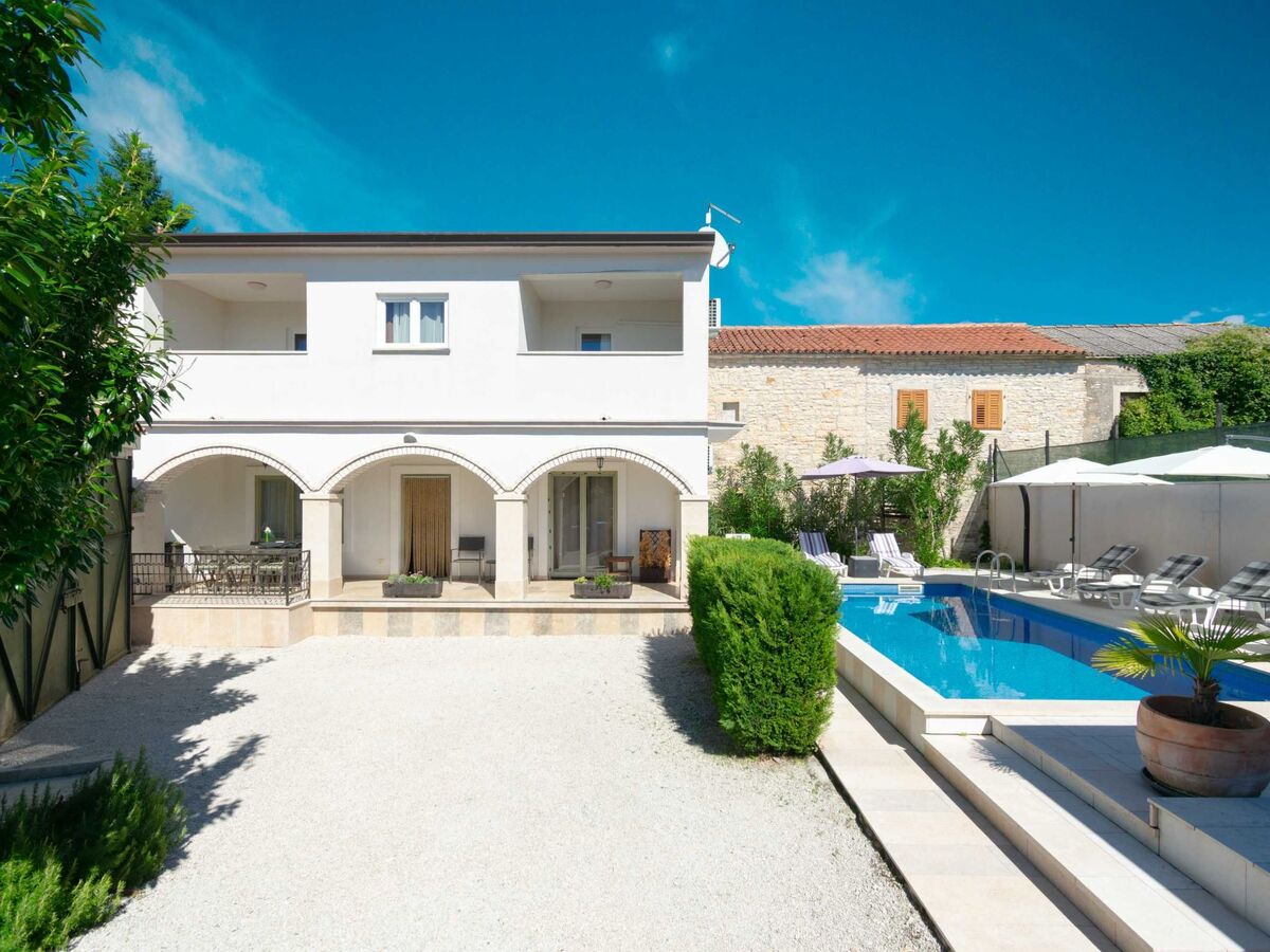 Villa Martin à Jakovici – Maison pierre avec piscine privée - Photo 18
