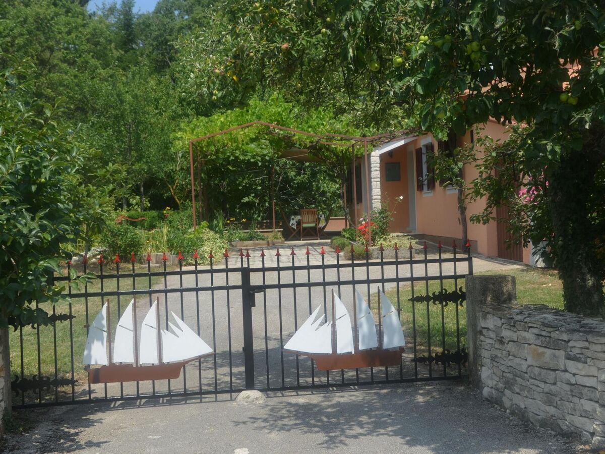 Villa Fragola avec piscine et vue sur les montagnes - Photo 48