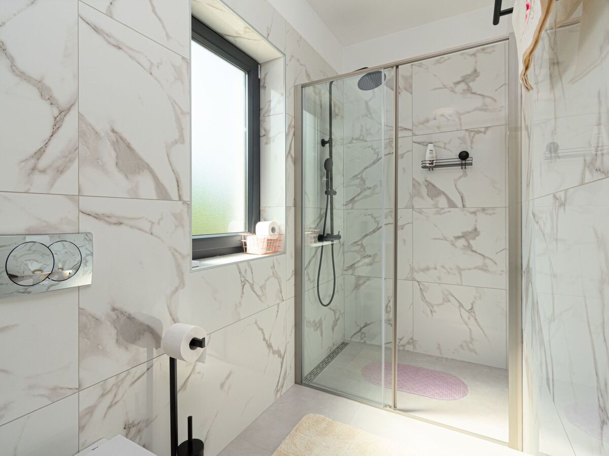 Villa 300m² avec piscine privée à Jakovici - Photo 24