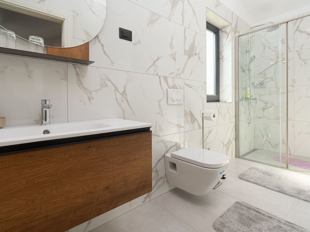 Villa 300m² avec piscine privée à Jakovici - Photo 27
