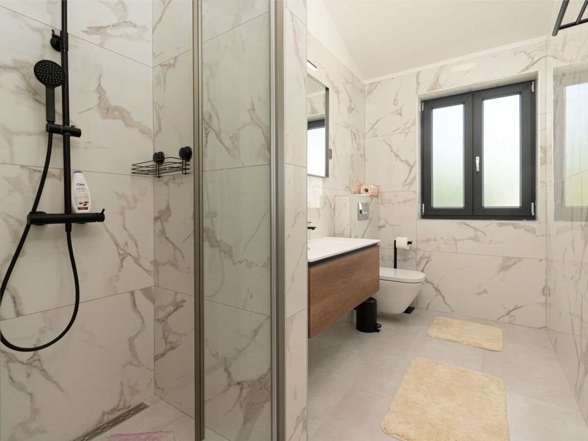 Villa 300m² avec piscine privée à Jakovici - Photo 30