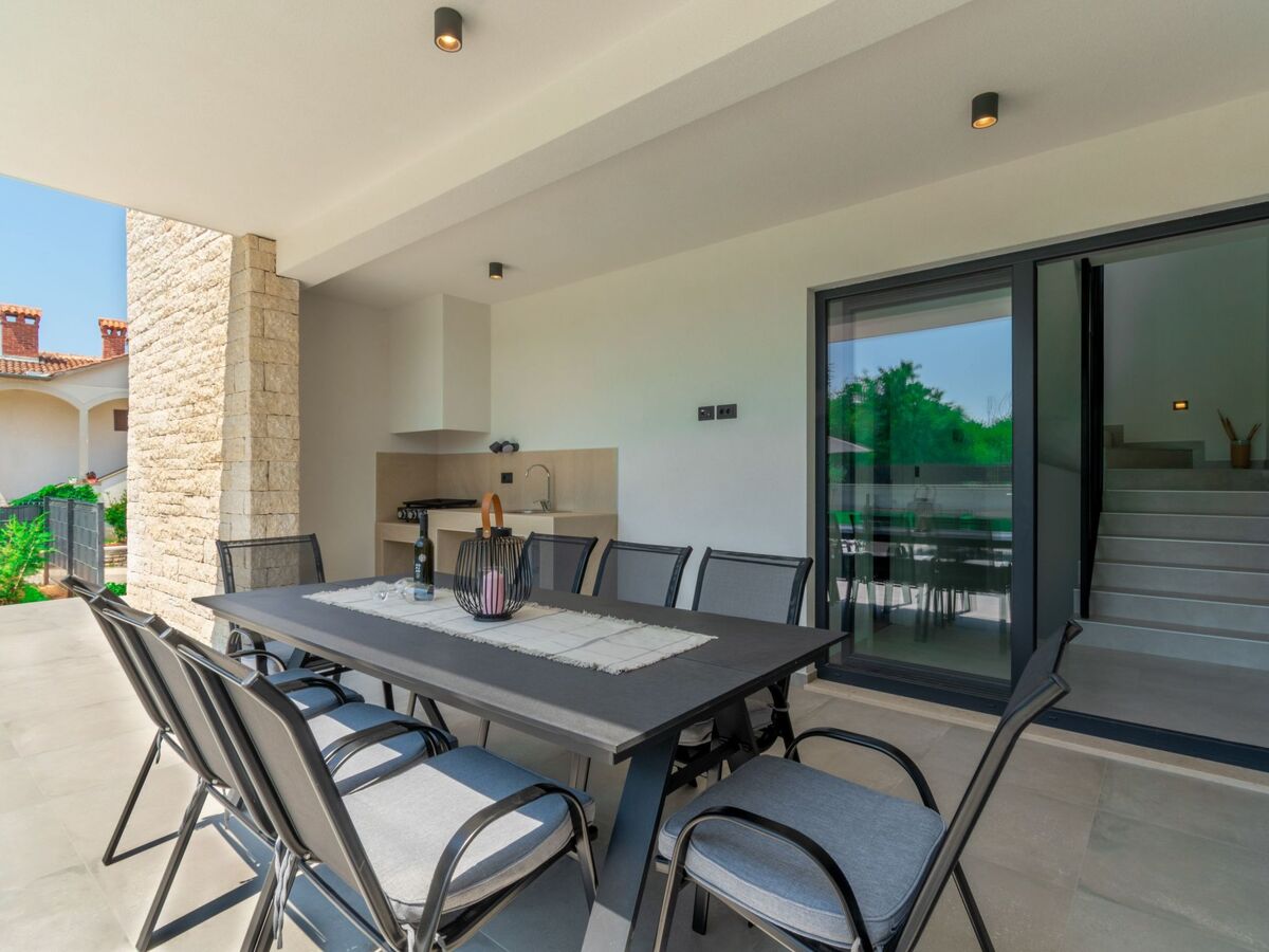 Villa 300m² avec piscine privée à Jakovici - Photo 38