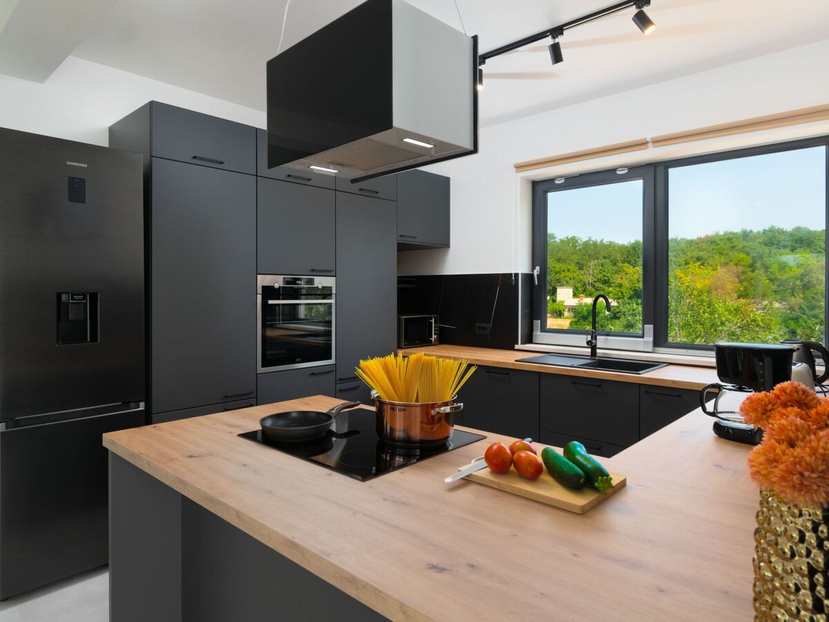 Villa 300m² avec piscine privée à Jakovici - Photo 46