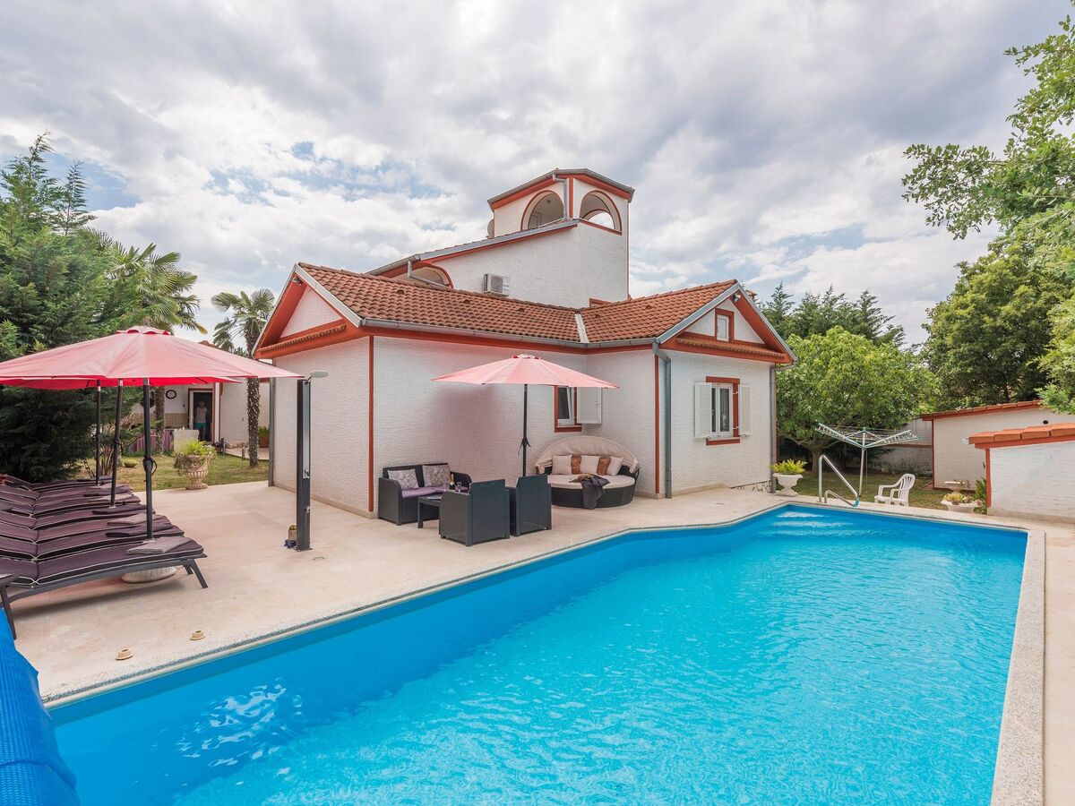 Villa Kuemerle à Poreč : 8 pers, piscine et chiens bienvenus - Photo 10
