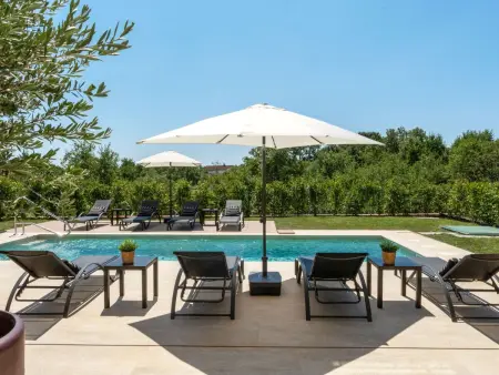 Villa Palazzina 1 – Maison 8 pers. piscine privée : photo 3