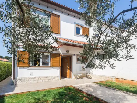 Maison Oliva - 6 pers, jardin & terrasse à Poreč : photo 12
