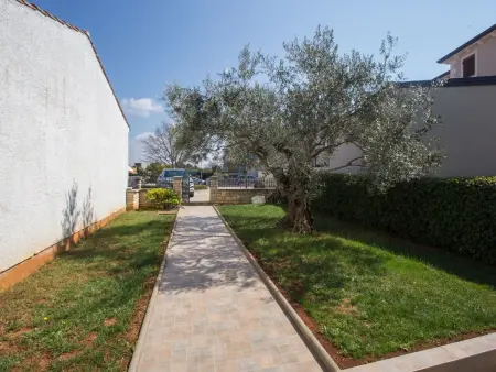 Maison Oliva - 6 pers, jardin & terrasse à Poreč : photo 34