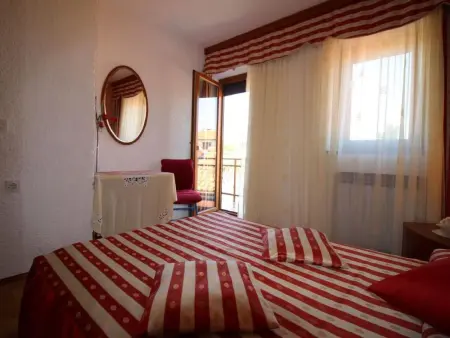 Maison Bella à Poreč : jardin privé et jacuzzi : photo 12