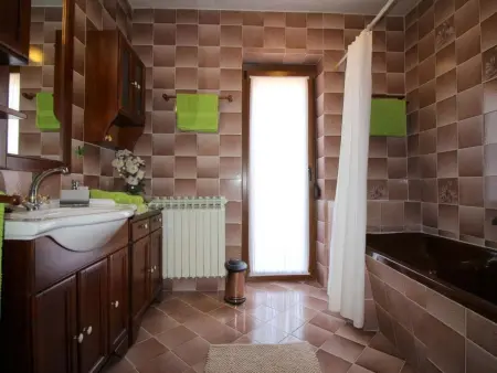 Maison Bella à Poreč : jardin privé et jacuzzi : photo 14