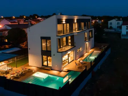Villa Mare Exclusive – Maison avec piscine chauffée à Poreč : photo 40