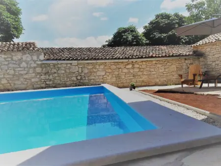 Maison Chiara à Rogovici, piscine privée 4 km de la mer : photo 8