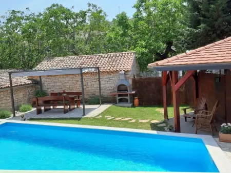 Maison Chiara à Rogovici, piscine privée 4 km de la mer : photo 10