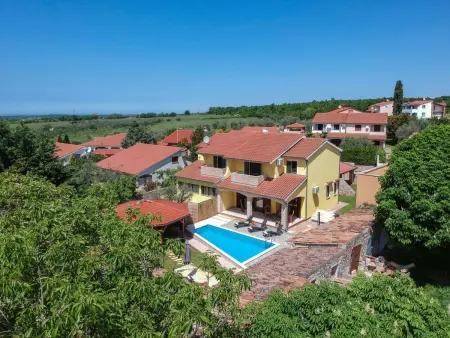 Maison Chiara à Rogovici, piscine privée 4 km de la mer : photo 19