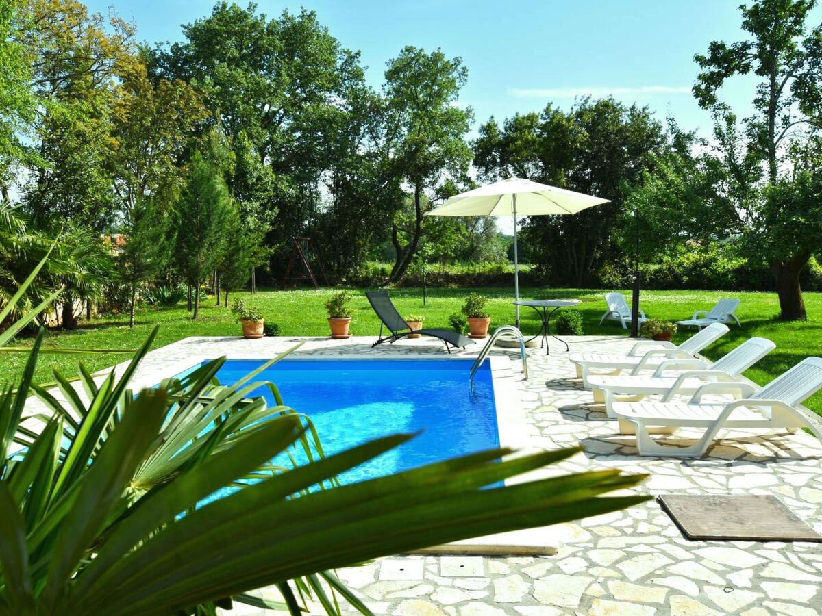 Villa méditerranéenne 1900 avec piscine privée à Poreč - Photo 9