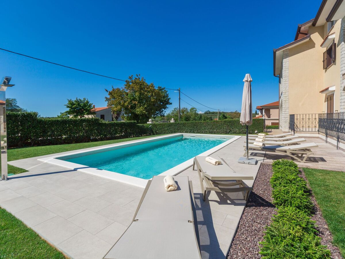 Maison Mihael avec piscine privée à Vižinada - Photo 2