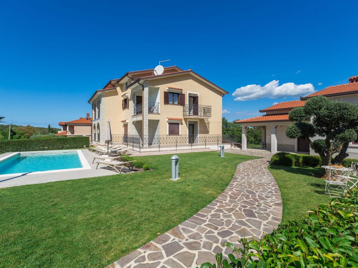 Maison Mihael avec piscine privée à Vižinada - Photo 4