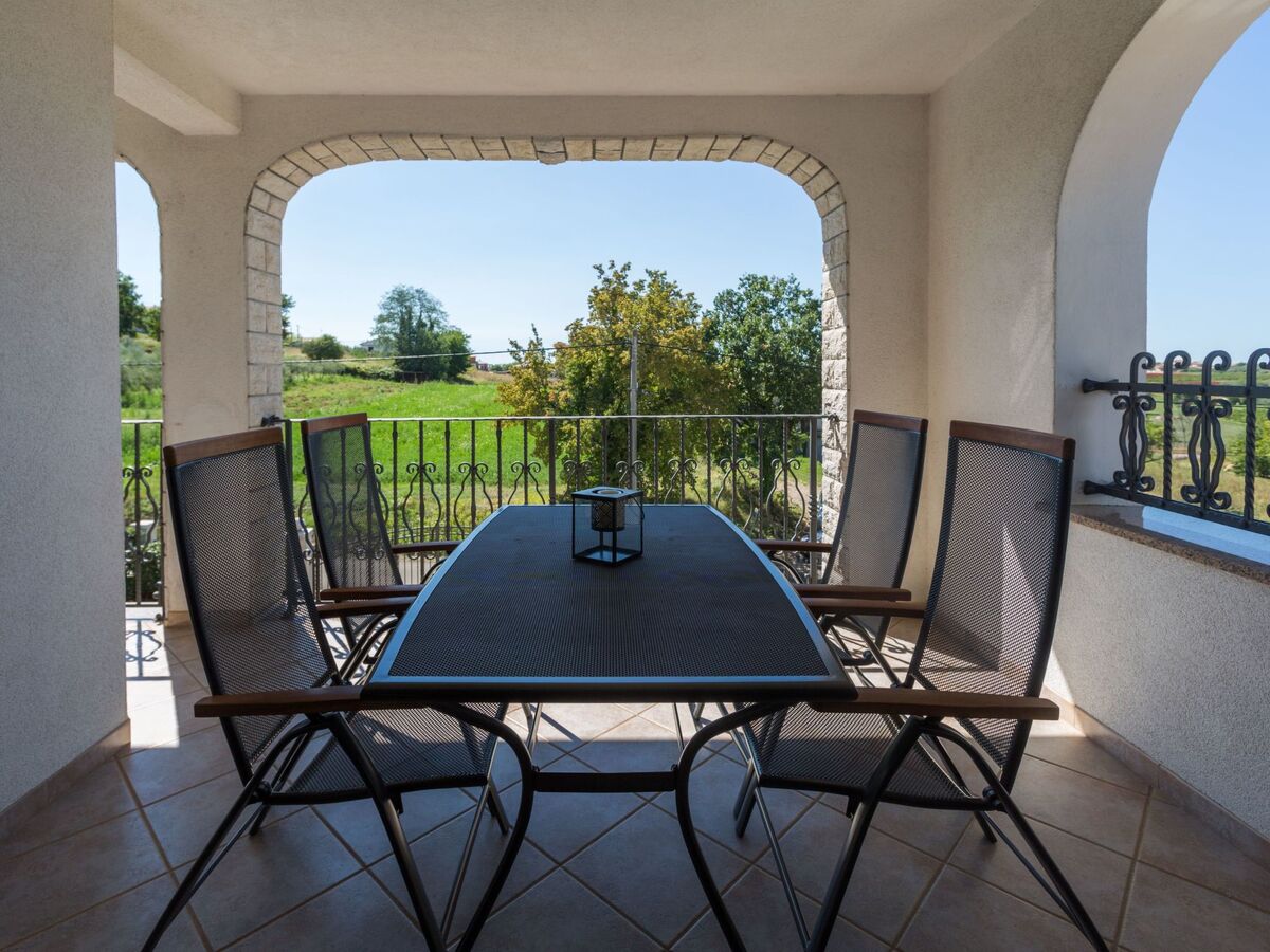 Maison Mihael avec piscine privée à Vižinada - Photo 9