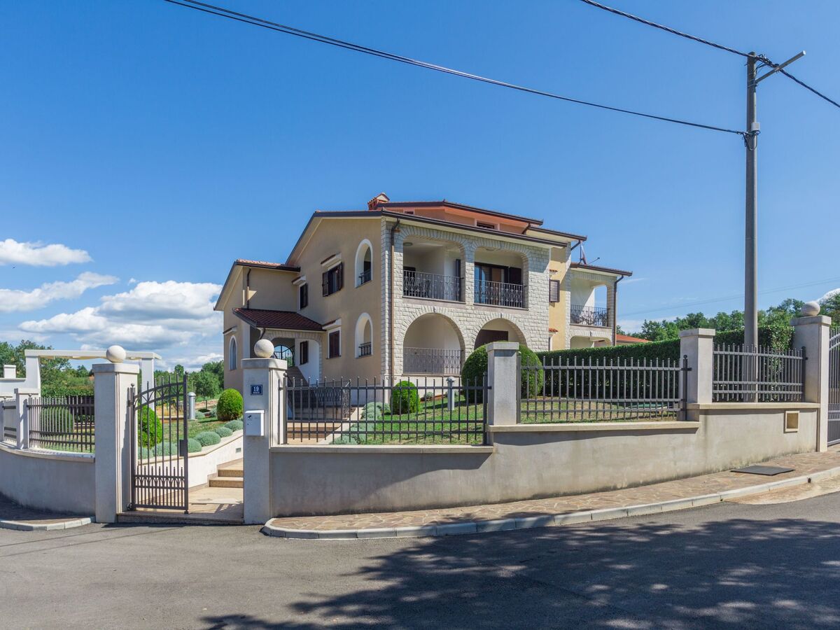Maison Mihael avec piscine privée à Vižinada - Photo 32
