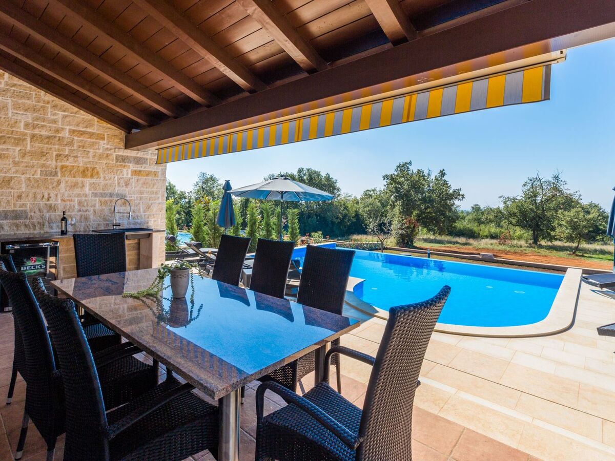 Maison 8 pers. avec piscine à débordement à Deklići - Photo 11