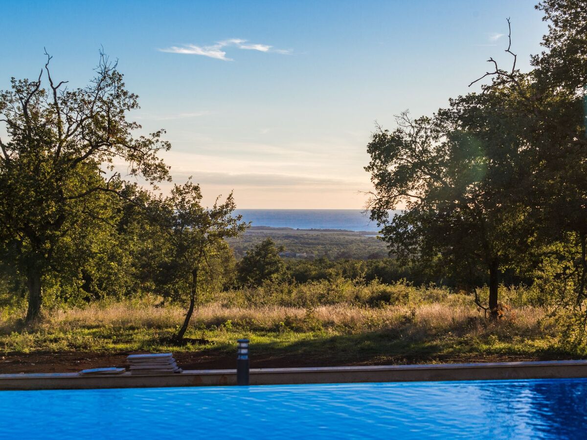 Maison 8 pers. avec piscine à débordement à Deklići - Photo 13