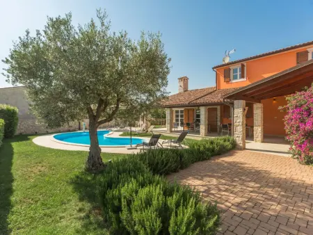 Maison 6 chambres, piscine 40 m² à Kaštelir : photo 7