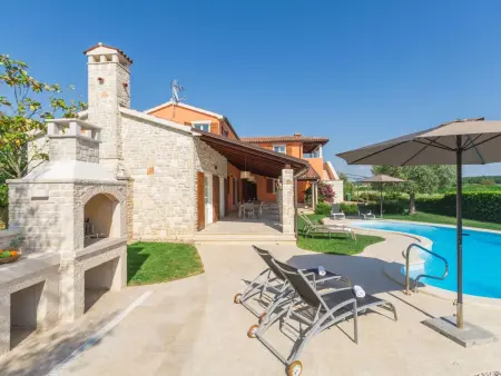 Maison 6 chambres, piscine 40 m² à Kaštelir : photo 11