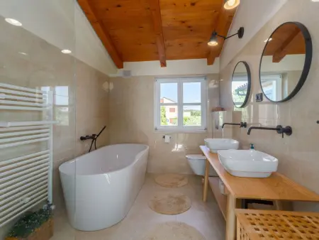 Maison 6 chambres, piscine 40 m² à Kaštelir : photo 32