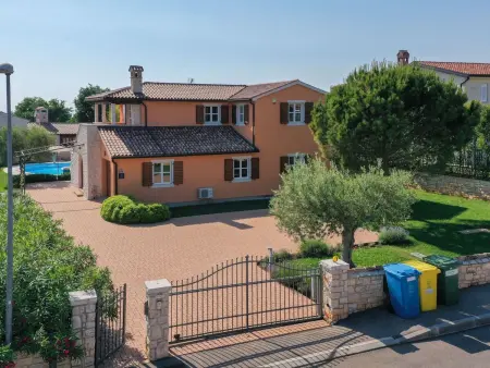 Maison 6 chambres, piscine 40 m² à Kaštelir : photo 47