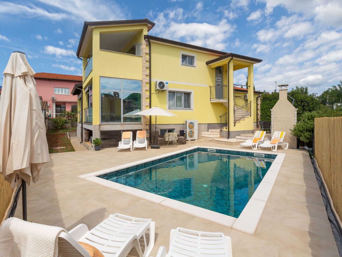 Villa Sandra - Maison 6 pers. avec piscine chauffée à Kaštelir - Photo 2