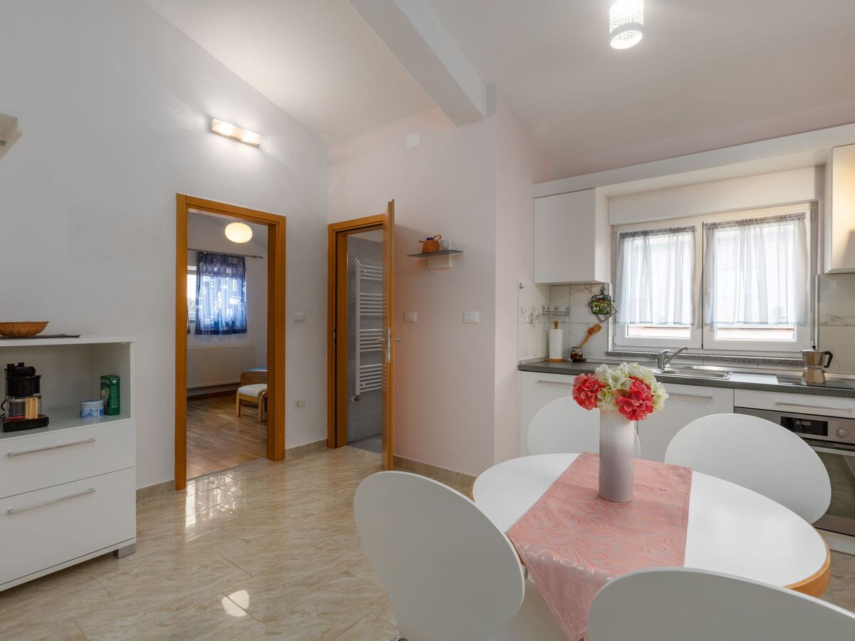 Villa Sandra - Maison 6 pers. avec piscine chauffée à Kaštelir - Photo 25