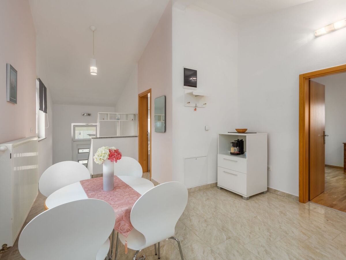 Villa Sandra - Maison 6 pers. avec piscine chauffée à Kaštelir - Photo 26