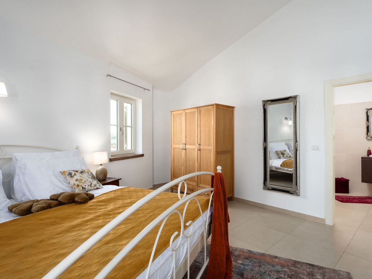 Villa Bincila – Maison 12 personnes, piscine privée - Photo 10