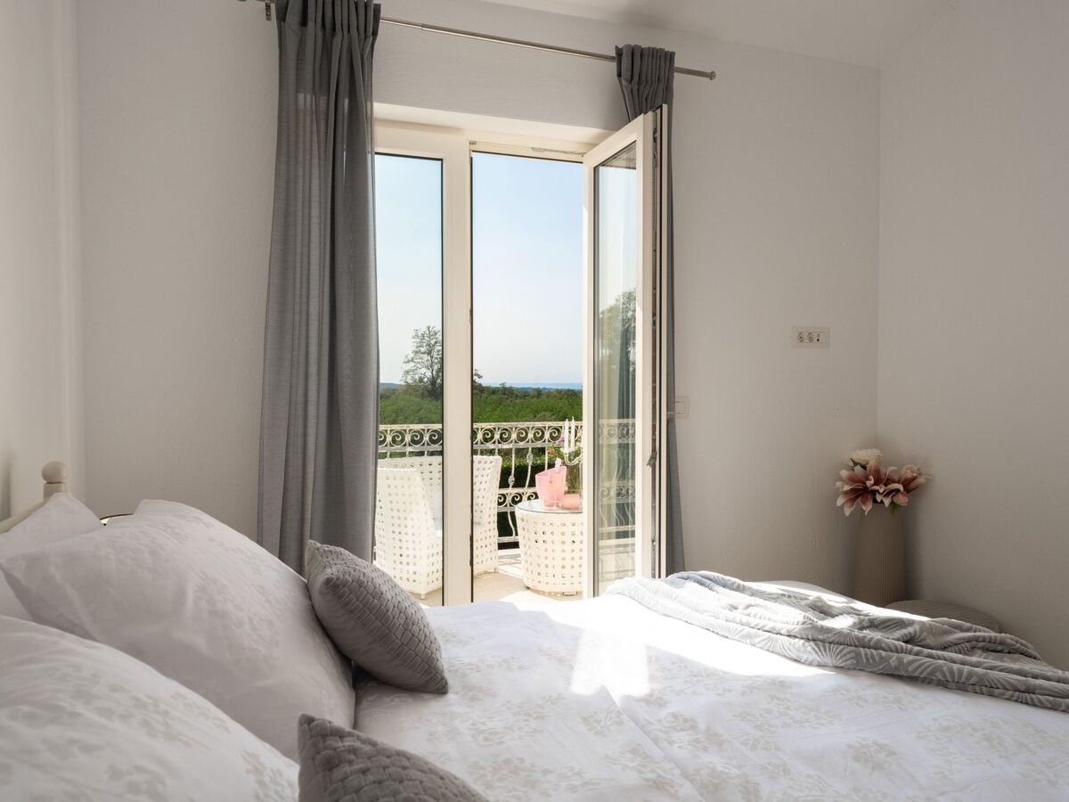 Villa Bincila – Maison 12 personnes, piscine privée - Photo 16