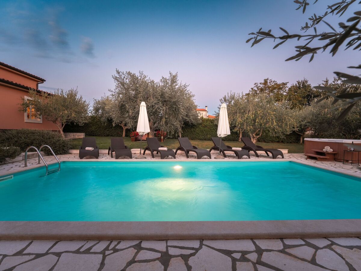 Casa Clara – Maison 8 pers. piscine & Jacuzzi près de Poreč - Photo 15