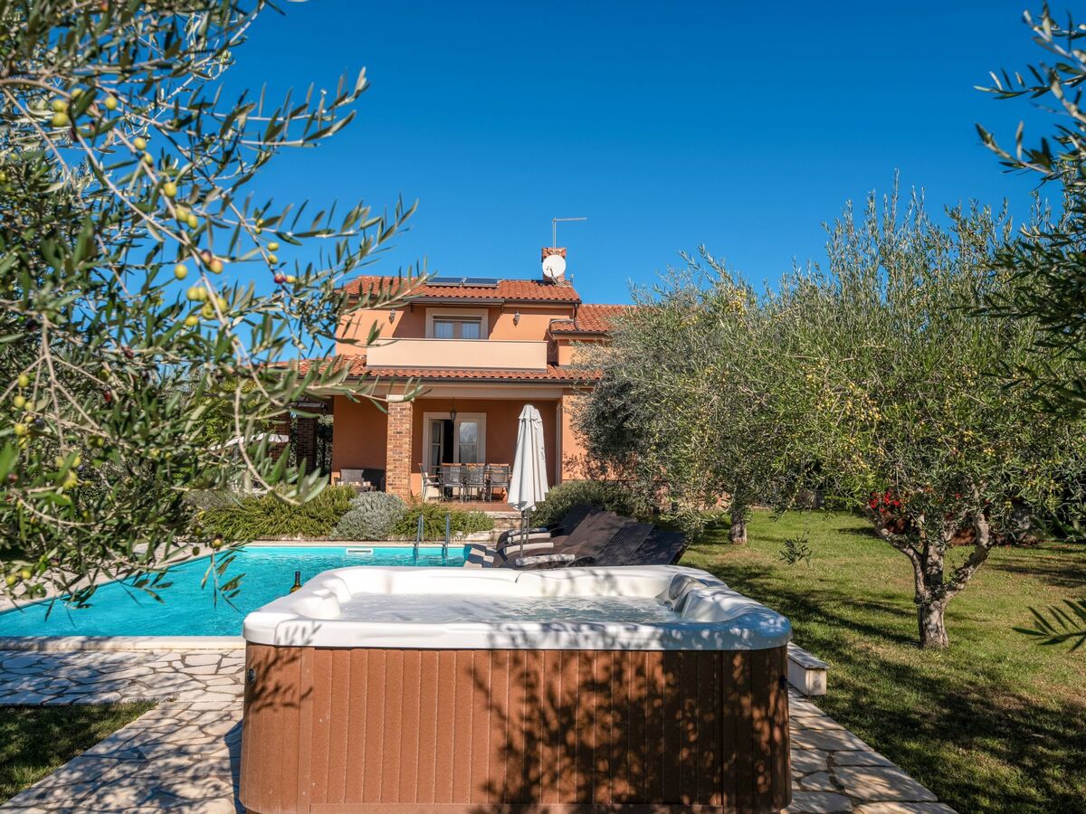 Casa Clara – Maison 8 pers. piscine & Jacuzzi près de Poreč - Photo 21